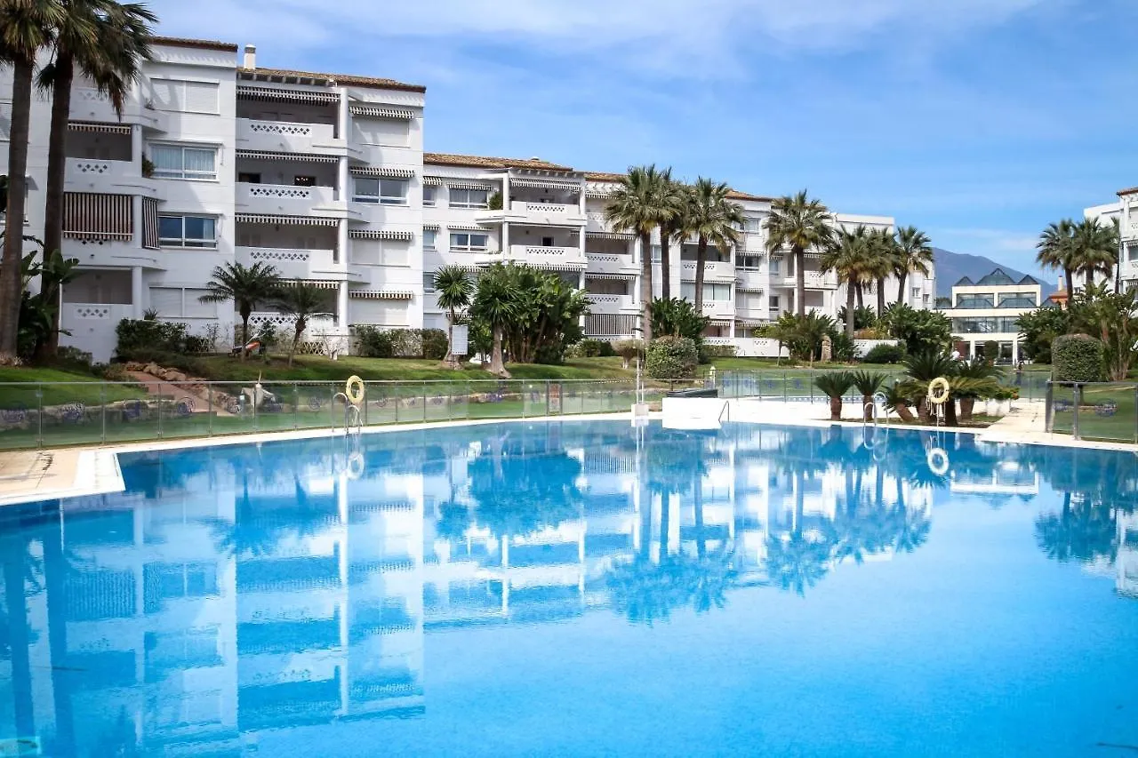 Marbella Banus Suites - Banus Playa Rocio Beachside Complex