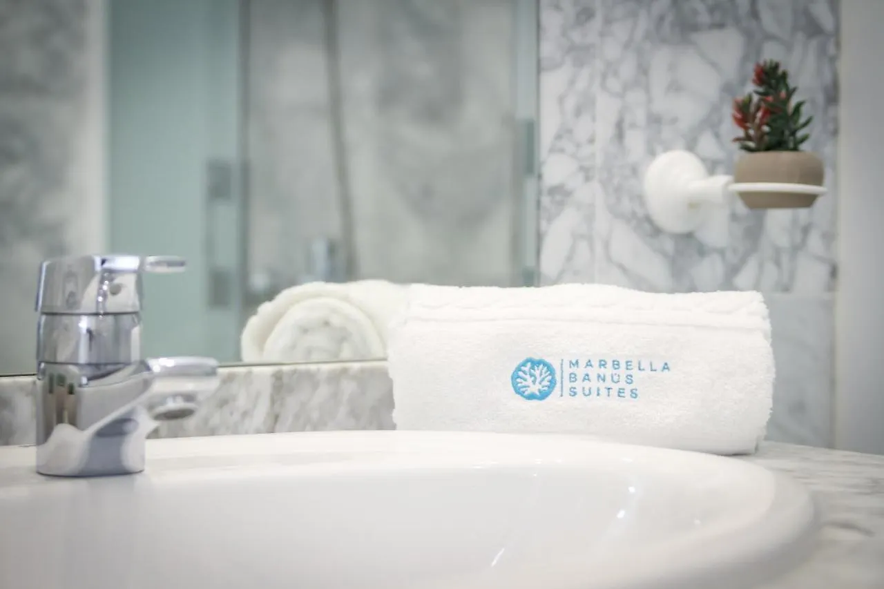 Marbella Banus Suites - Banus Playa Rocio Beachside Complex Apartment