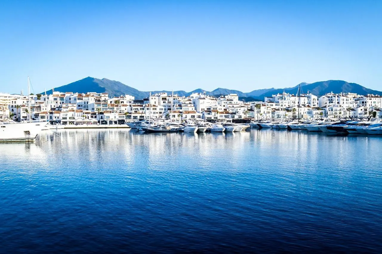 Marbella Banus Suites - Banus Playa Rocio Beachside Complex 0*,